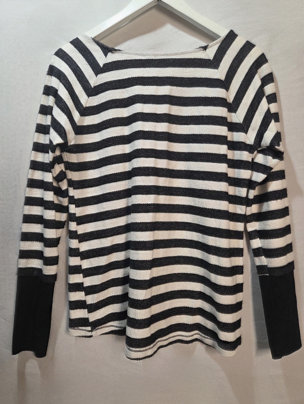 Y2k Striped Sz M Long Sleeve Sweater With Zipper Detail Long Cuff Grunge Goth - Picture 2 of 15